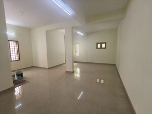 Room in  Office Space at Elamkulam – for Rent