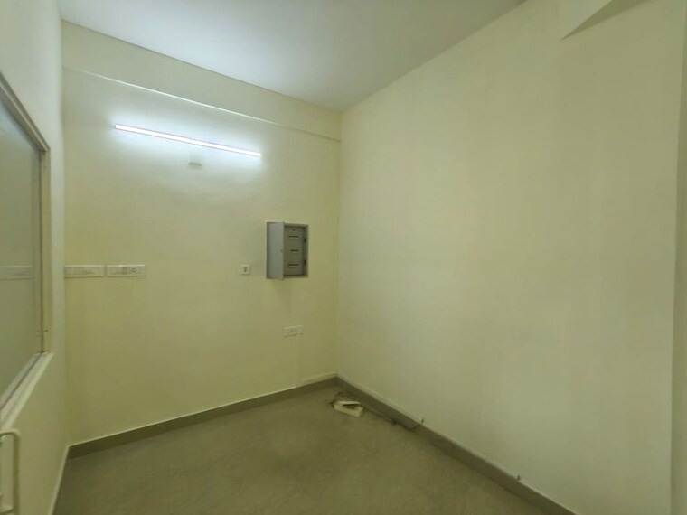 Room, elamkulam Commercial Office Space 1400 Sq.Ft. In Elamkulam Kochi 10115766
