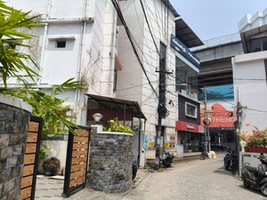  Office Space – Exterior View View at Elamkulam - for Rent