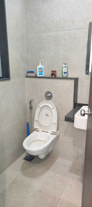 Bathroom in 3 BHK Apartment at Amanora Gateway Towers, Hadapsar – for Sale