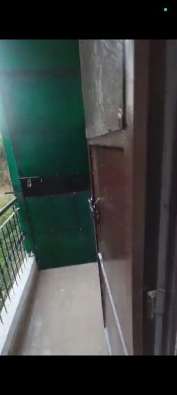 Furnished Amenities in 2 BHK Builder Floor at East Of Kailash – for Rent