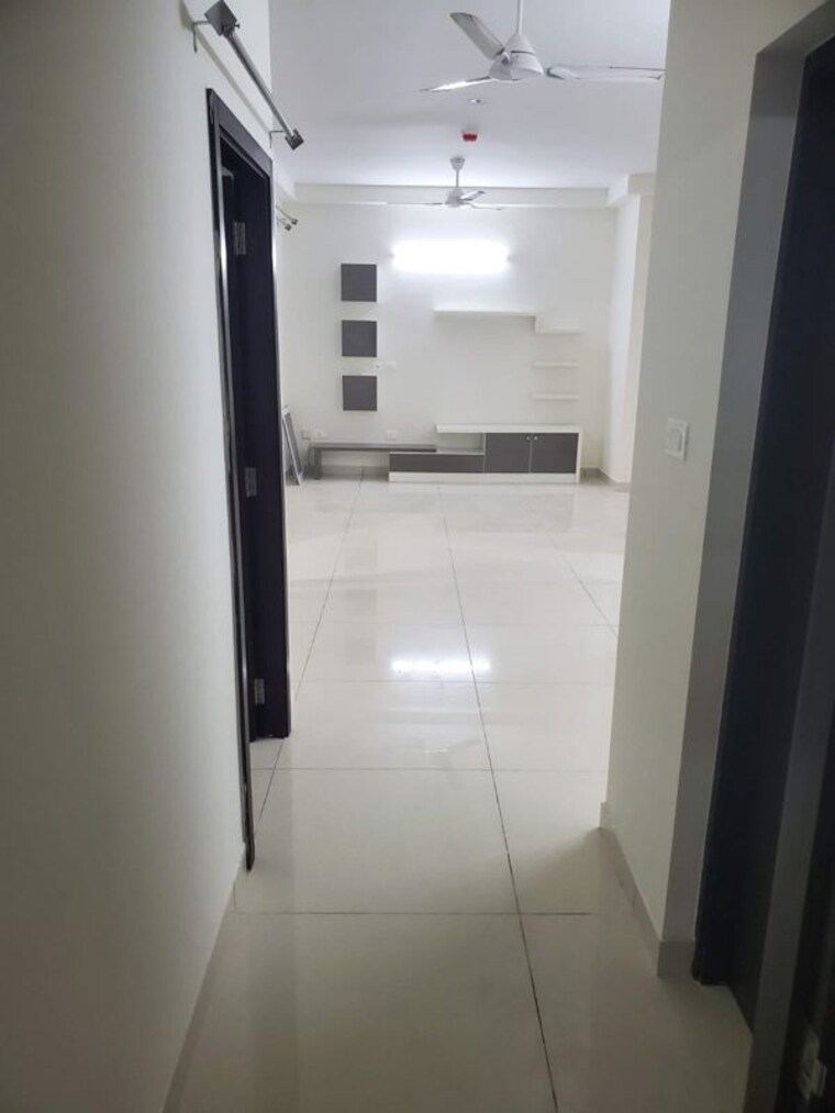 Bathroom, prestige-lakeside-habitat 2 Bedroom 1216 Sq.Ft. Apartment In Varthur Bangalore 10115782