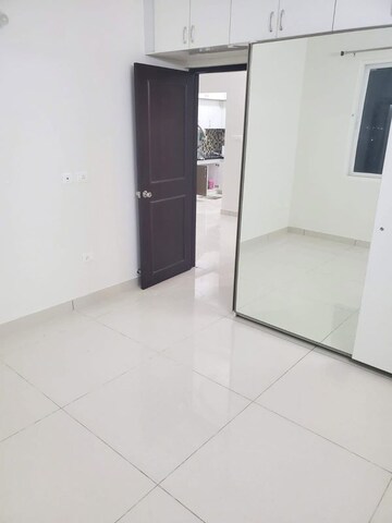 Room in 2 BHK Apartment at Prestige Lakeside Habitat, Varthur – for Sale