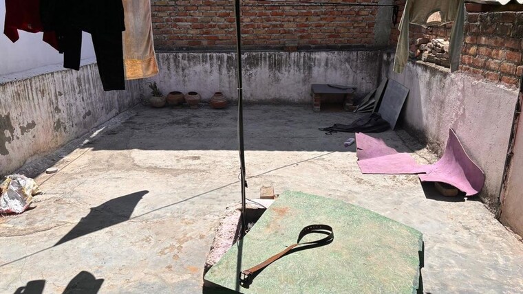 Terrace, sher singh enclave 1 Bedroom 450 Sq.Ft. Independent House In Sher Singh Enclave Delhi 10115815