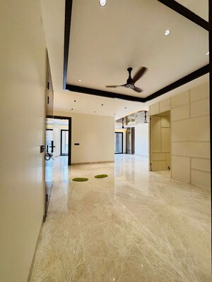 3 BHK Builder Floor For Sale in BPTP Green Oaks, Sector 70a