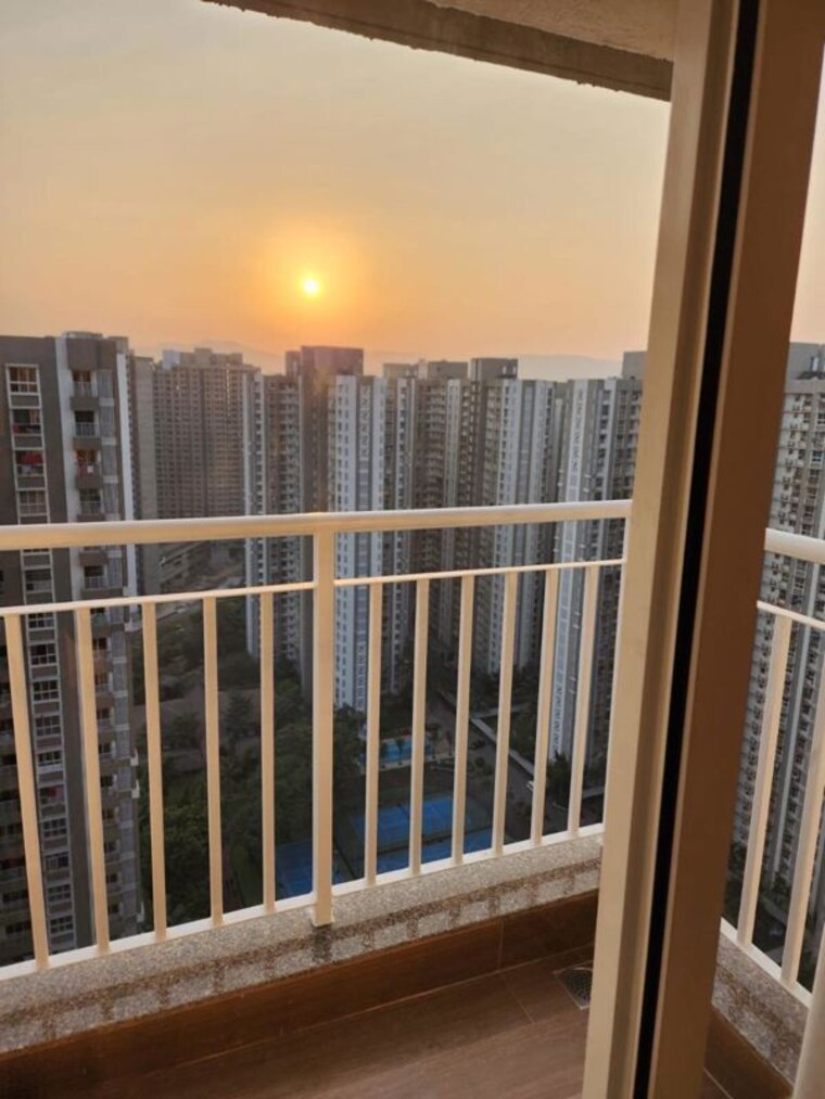 Balcony, lodha-amara 2 Bedroom 735 Sq.Ft. Apartment In Kolshet Road Thane 10115841
