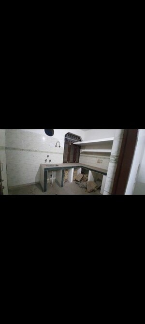 Floor Plan in 1.5 BHK Independent House at Sector 8 – for Rent