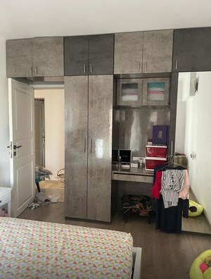 Bedroom in 2 BHK Apartment at Kalpataru Amare, Juhu – for Rent