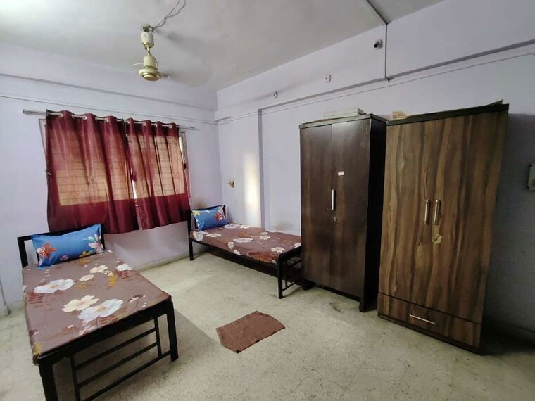 Bedroom, malad east Pg For Boys & Girls In Malad East 10115851