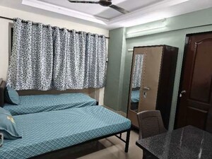  Pg For Rent in Malad West