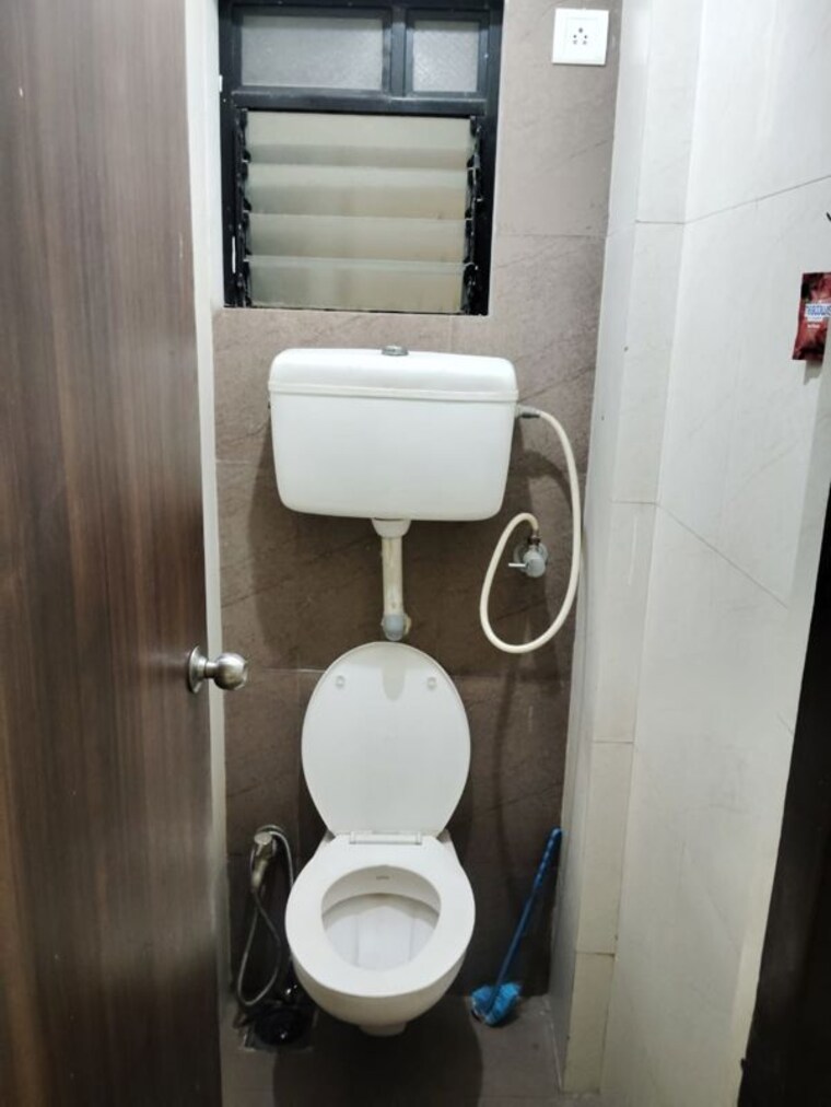 Bathroom, raunak-city-phase-2 2 Bedroom 1088 Sq.Ft. Apartment In Kalyan West Thane 10115871