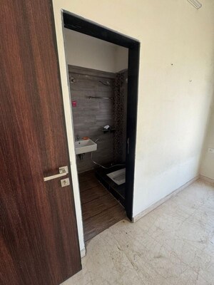 Room in 3 BHK Apartment at Gundecha Heights, Kanjurmarg West – for Rent