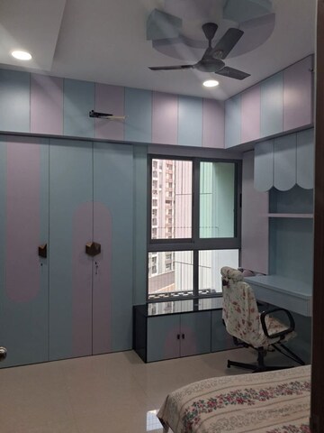 Bedroom in 2 BHK Apartment at Kalpataru Immensa F, Kolshet Road – for Rent