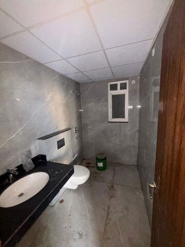 Bathroom in 3.5 BHK Apartment at Rishita Mulberry Heights, Sushant Golf City – for Rent