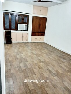 3 BHK + Pooja Room,Extra Room Apartment For Rent in South Delhi