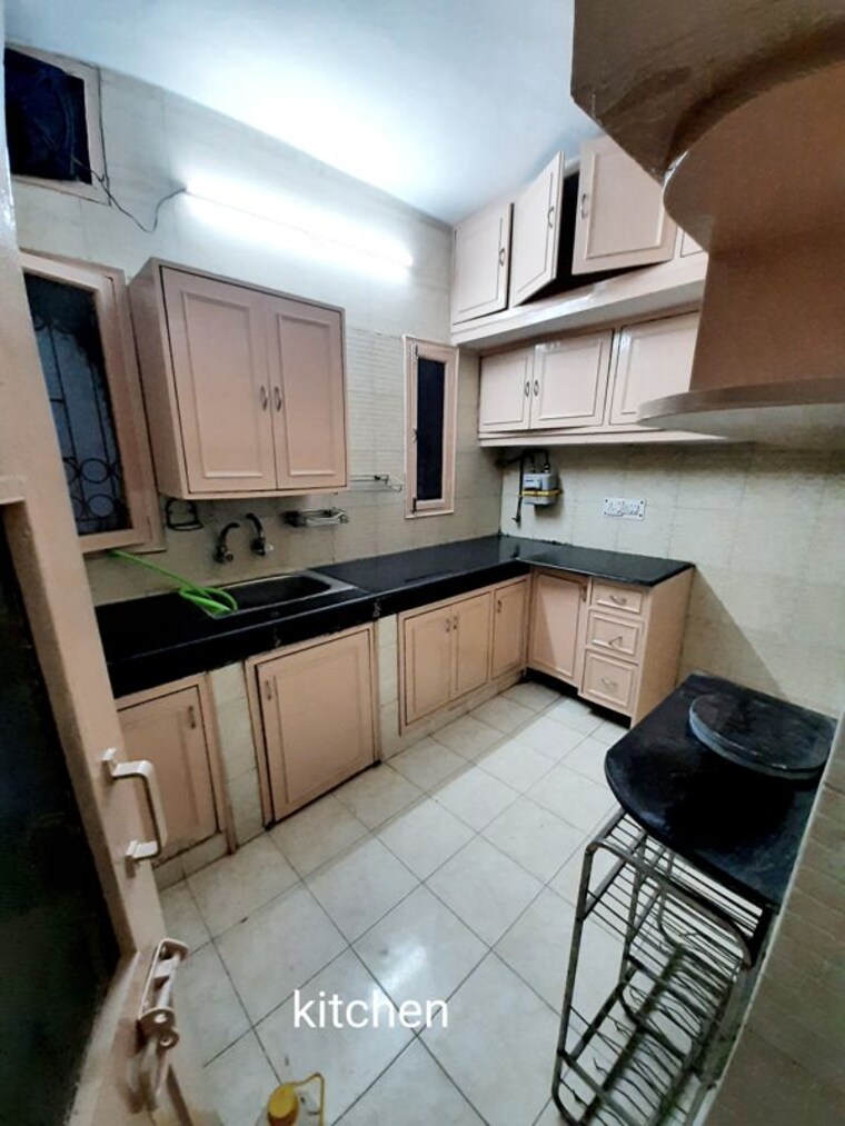 Kitchen, south delhi 3 Bedroom 1800 Sq.Ft. Apartment In South Delhi Delhi 10115887