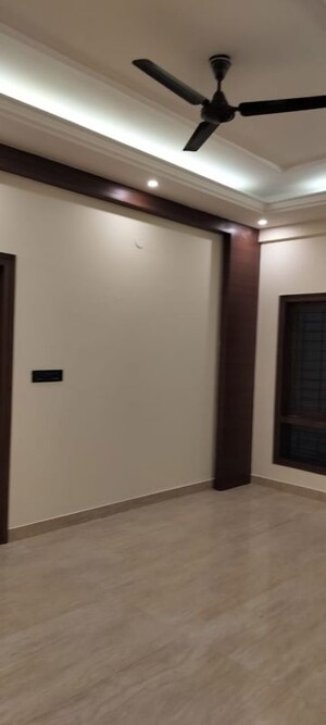 Room in 3 BHK Apartment at The Residences Jayamahal, Jayamahal – for Sale