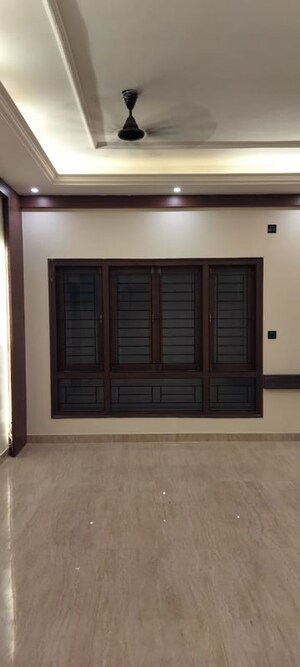 Room in 3 BHK Apartment at The Residences Jayamahal, Jayamahal – for Sale
