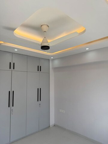 Furnished Amenities in 3.5 BHK Apartment at One OAK Natura, Sushant Golf City – for Rent