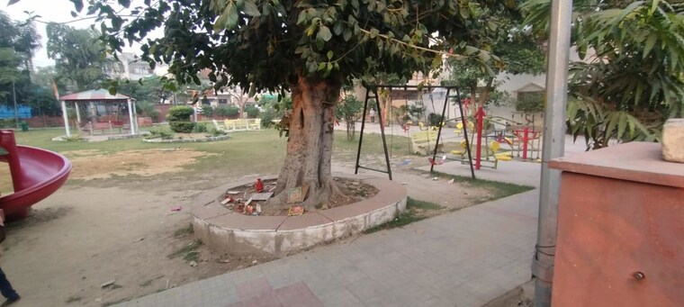Swimming Pool, krishna-palace-faridabad 3 Bedroom 300 Sq.Yd. Builder Floor In Sector 15a Faridabad 10115893
