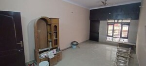 Room in 3 BHK Builder Floor at Krishna Palace Faridabad, Sector 15a – for Rent