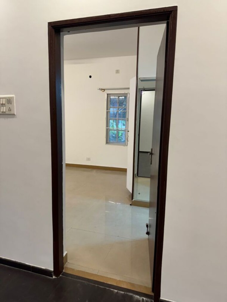 undefined, lalazar-apartment 3 Bedroom 1800 Sq.Ft. Apartment In Palace Road Bangalore 9609632