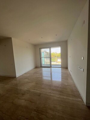 Room in 4 BHK Penthouse at Gold Platz, Richmond Town – for Sale