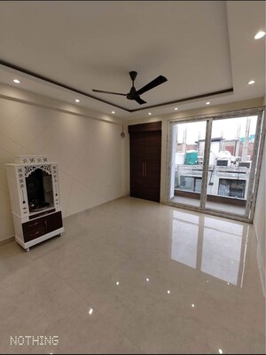 Room in 3 BHK Builder Floor at Chattarpur – for Rent
