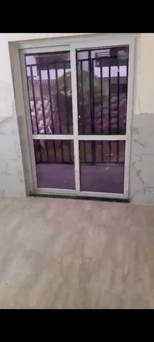 Room in 3 BHK Builder Floor at BPTP District 3, Sector 85 – for Rent