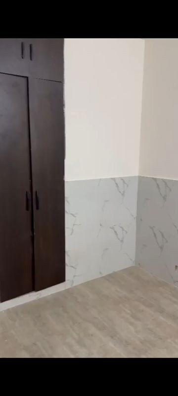 Room in 3 BHK Builder Floor at BPTP District 3, Sector 85 – for Rent