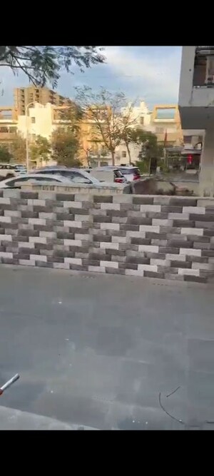 Parking in 3 BHK Builder Floor at BPTP District 3, Sector 85 – for Rent