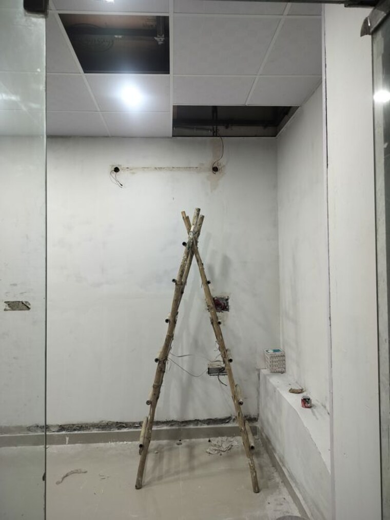 Floor Plan, galaxy-blue-sapphire-plaza Commercial Shop 697 Sq.Ft. In Sector 4 Greater Noida Greater Noida 10115906