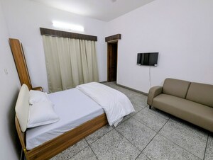 Bedroom in 5 BHK Independent House at Crown Plaza Mall, Sector 15a – for Rent