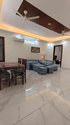 3.5 BHK + Pooja Room Apartment For Rent in Ambience Creacions