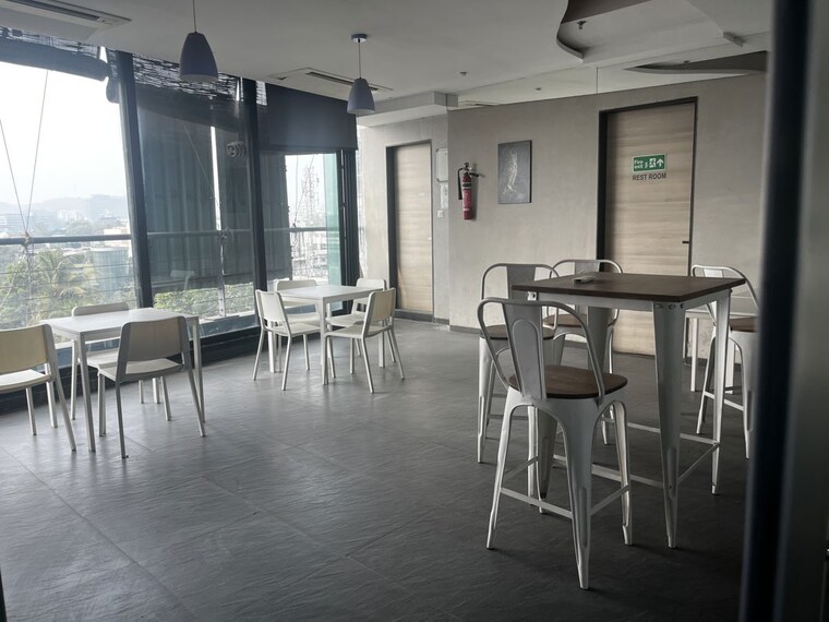 Gym, shivajinagar Commercial Office Space 6500 Sq.Ft. In Shivajinagar Pune 10109726