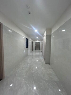 Room in 2.5 BHK Apartment at Pentagon Mantri Our Home, Andheri West – for Rent