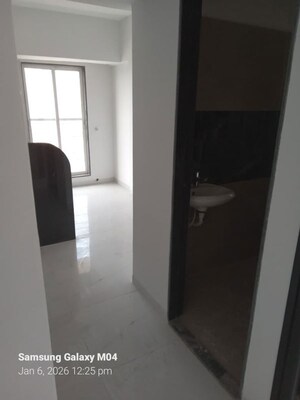 Room in 2 BHK Apartment at Andheri West – for Sale