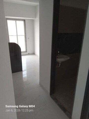 Room in 2 BHK Apartment at Andheri West – for Sale