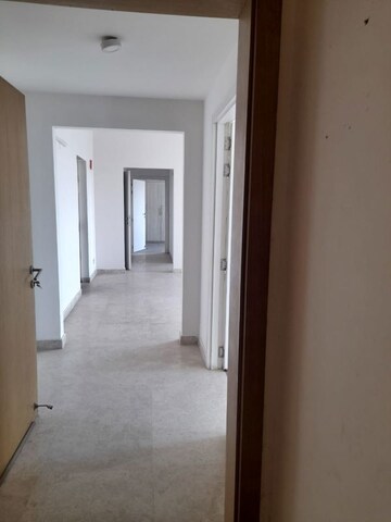 Room in 3 BHK Apartment at Ireo The Corridors, Sector 67a – for Rent