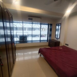 Room in 2 BHK Apartment at Blue Bell CHS Oshiwara, Oshiwara – for Rent