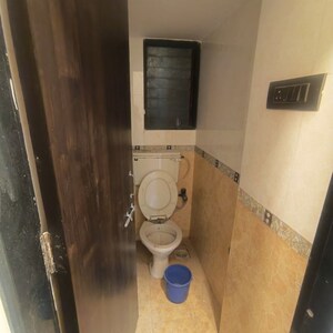 2 BHK Apartment For Rent in Blue Bell CHS Oshiwara, Oshiwara