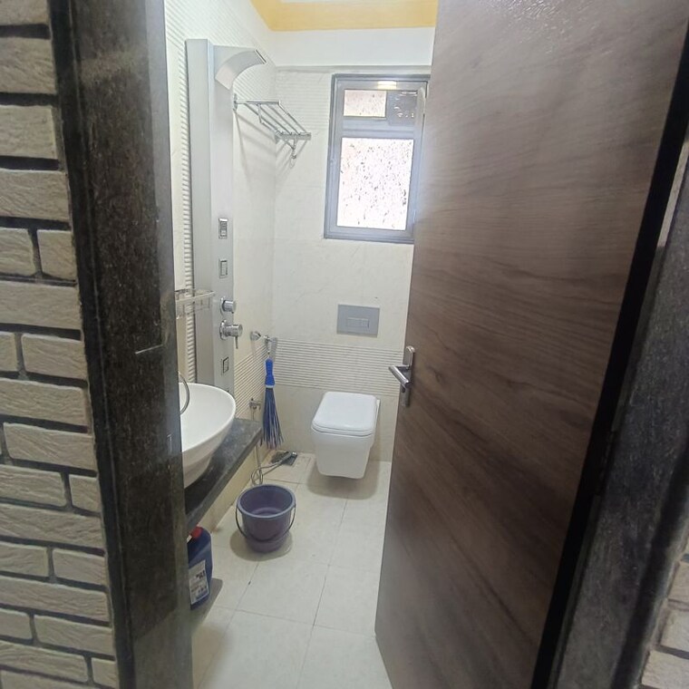 Bathroom, shreedham-splendour 1 Bedroom 422 Sq.Ft. Apartment In Andheri West Mumbai 10115974