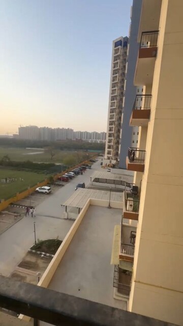 2 BHK Apartment For Rent in Amrapali Enchante, Tech Zone 4 Greater Noida