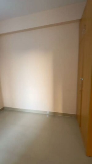 Room in 2 BHK Apartment at Amrapali Enchante, Tech Zone 4 Greater Noida – for Rent