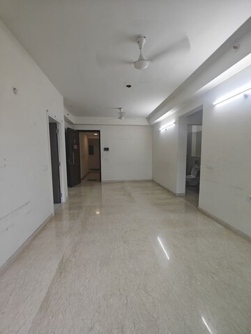 Room in 2.5 BHK Apartment at L & T Seawoods Residences Phase 1 Part A, Seawoods – for Rent