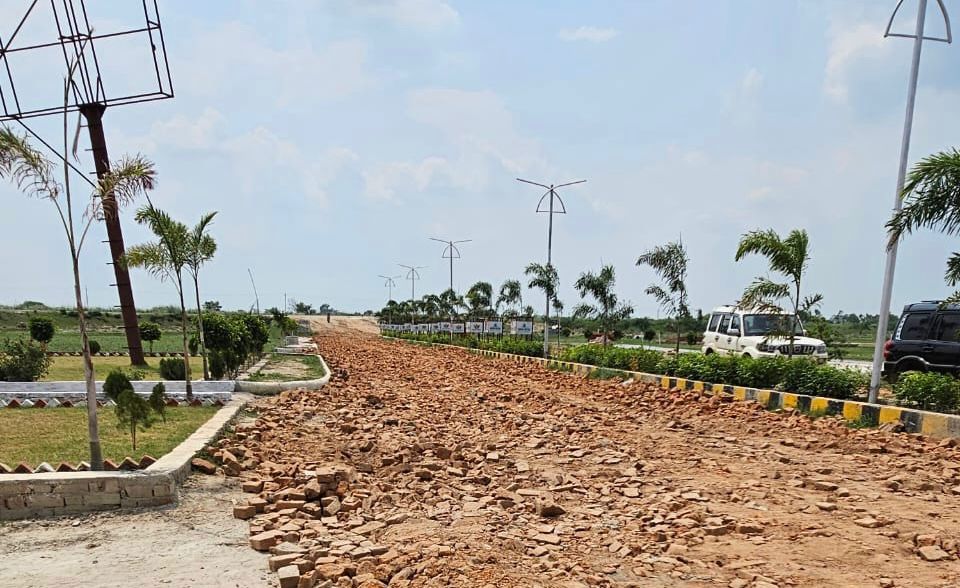 Plot For Sale in Rohania