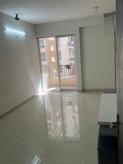 2 BHK Apartment For Rent in Signature Global Proxima
