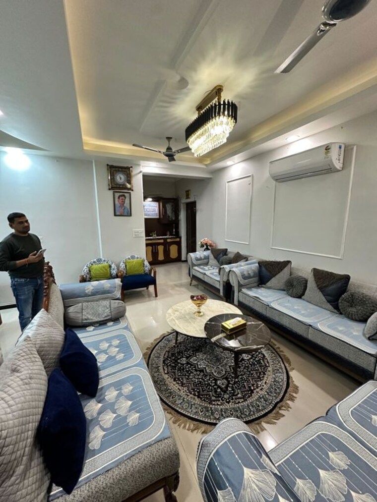 Master Bedroom, aditya-mega-city 3.5 Bedroom 1895 Sq.Ft. Apartment In Vaibhav Khand Ghaziabad 10116021