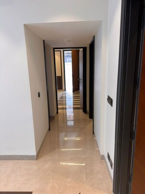 Master Bedroom in 2 BHK Independent House at Greater Kailash ii – for Rent