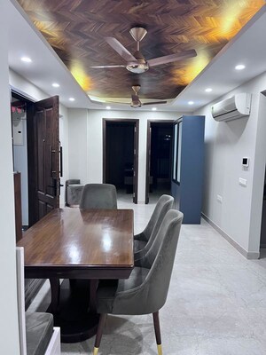 Dining area in 3 BHK Builder Floor at Dlf Phase ii – for Rent